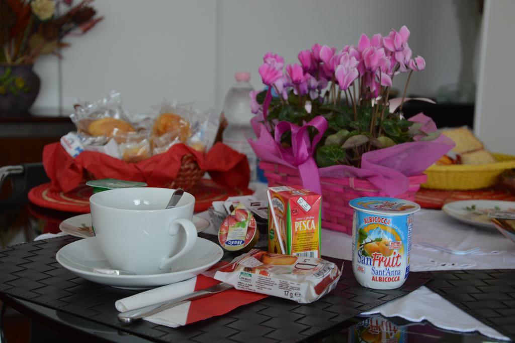 B&B A Casa Di Andrea Bologna Bilik gambar