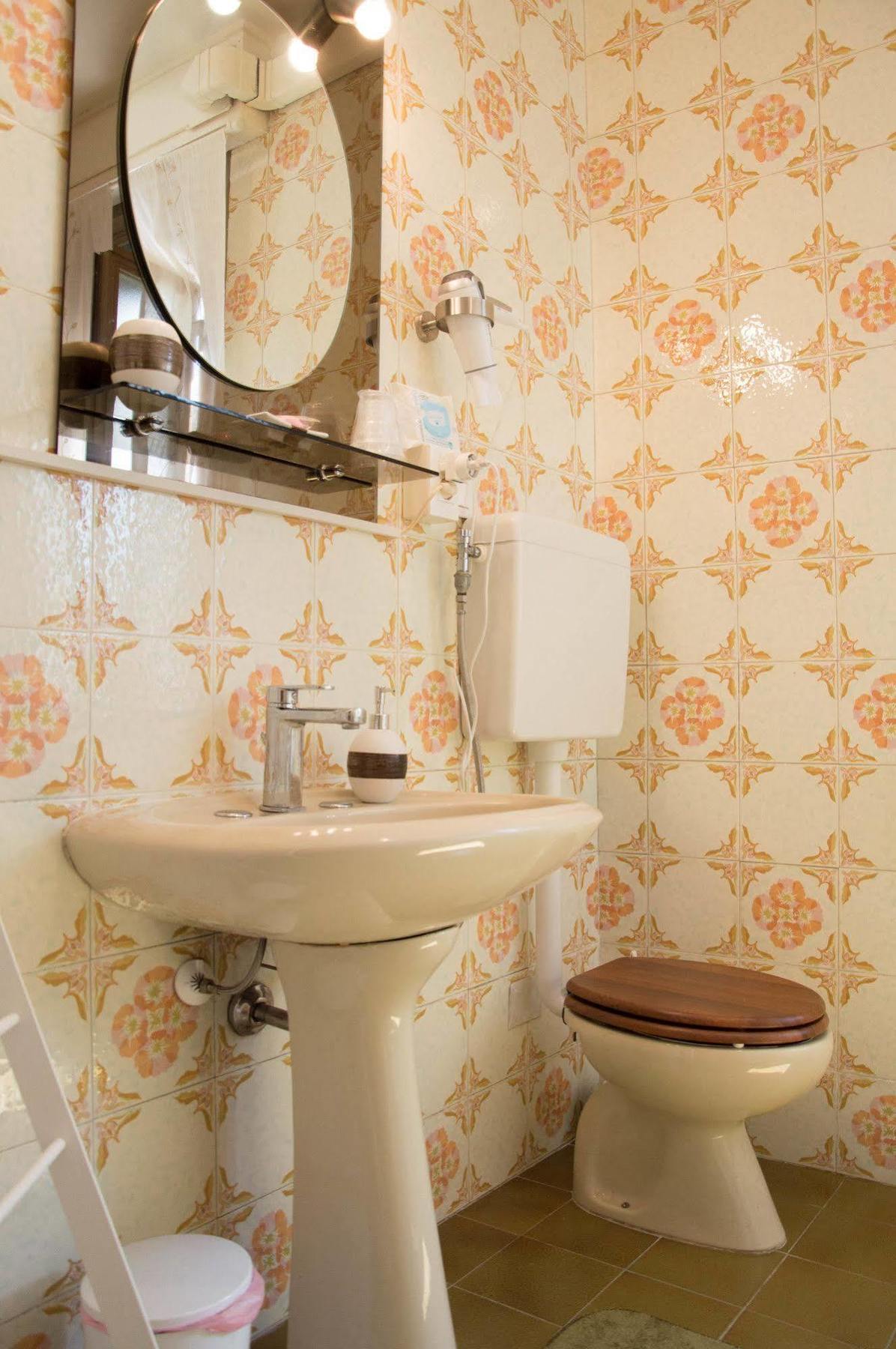B&B A Casa Di Andrea Bologna Luaran gambar